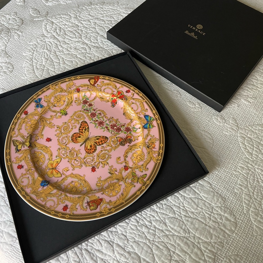 Butterfly Plate - Picture 2 of 2